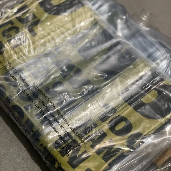 818 Tequila Bottle Pool Float - Picture 4 of 4